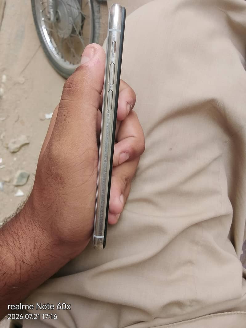 Apple iPhone X 2