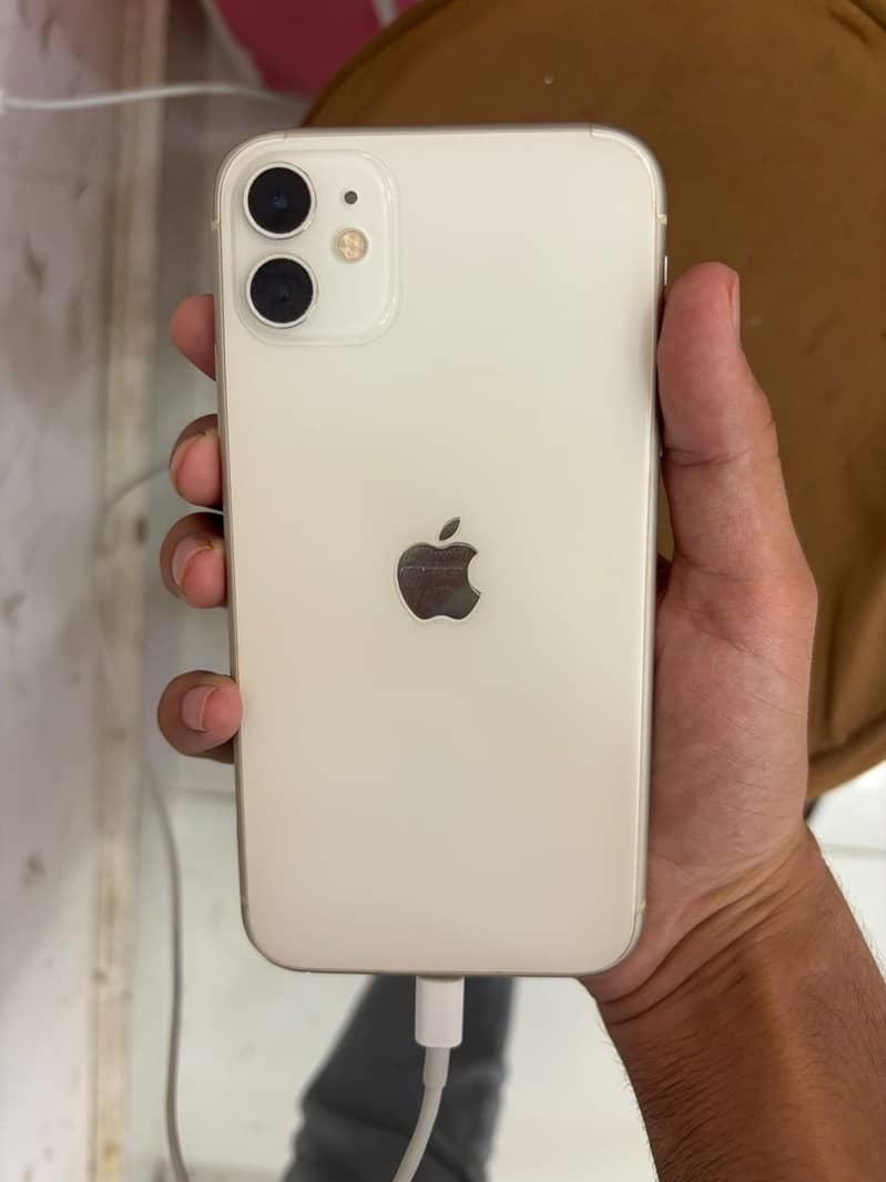 Apple iPhone 11 0