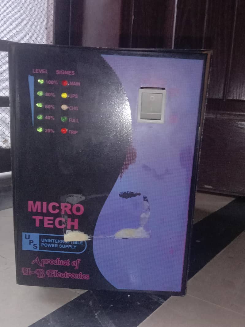 UPS 1000W 2