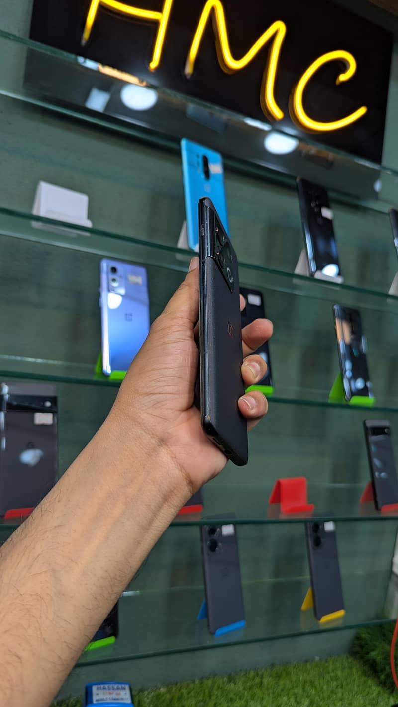 One Plus 10 Pro 3