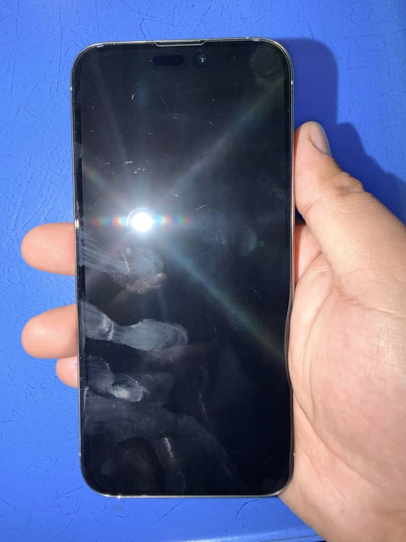 Apple iPhone 15 Pro Max 1