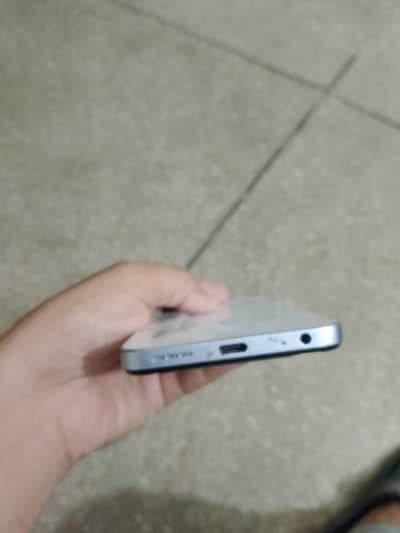 Infinix hot 30 i