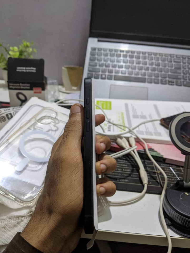 Iphone 16 plus 1