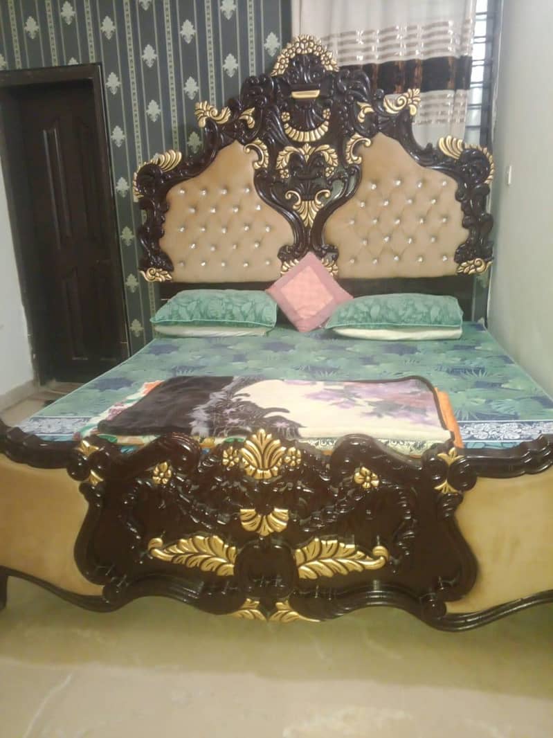king size bed 1