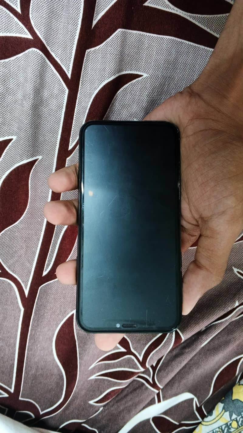 Apple iPhone X 3
