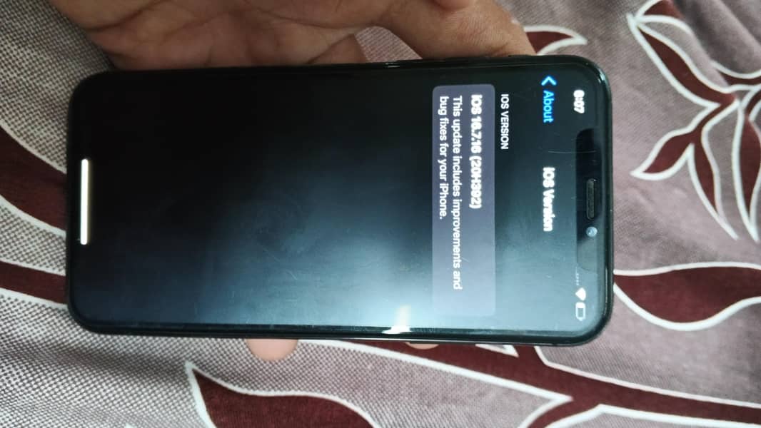 Apple iPhone X 5