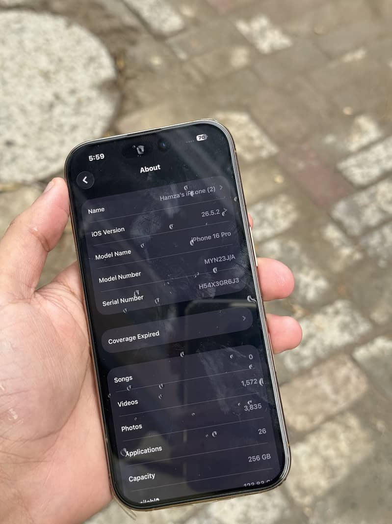 Apple iPhone 16 Pro 1