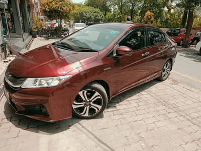 Honda Grace Hybrid 2015