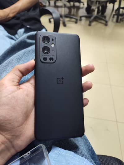 One Plus 9 Pro 12+12 256