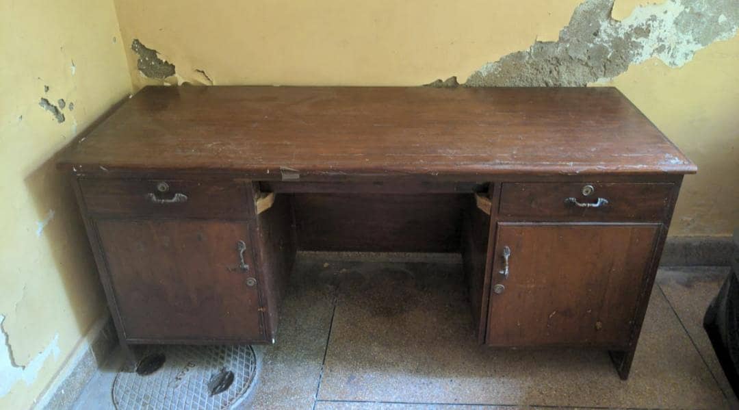 computer Table 0
