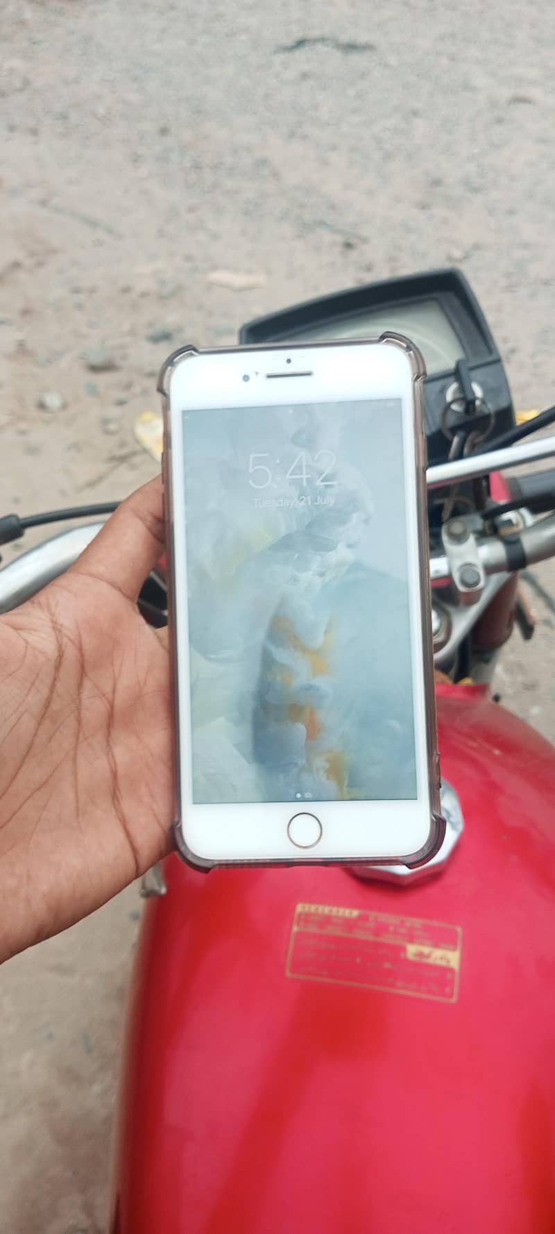 Apple iPhone 7 Plus 3