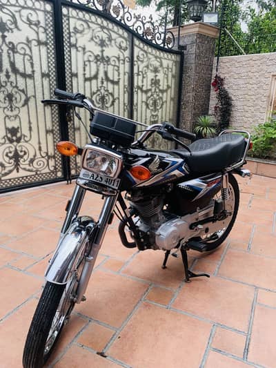 Honda CG 125 2025 Model Black colour
