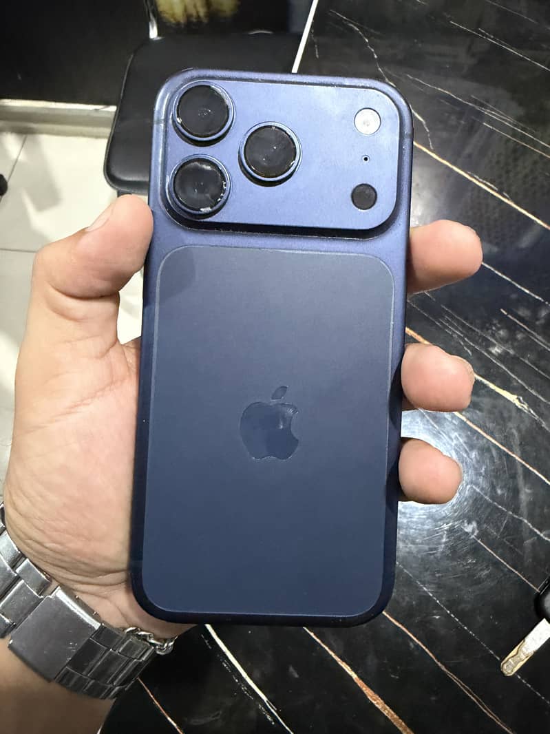 iPhone 17 Pro Jv 0