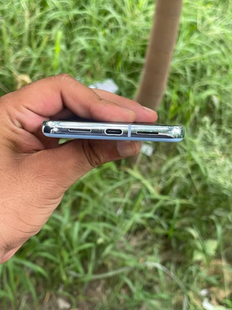 Google Pixel 8 Pro 2