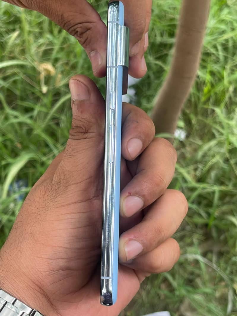 Google Pixel 8 Pro 4