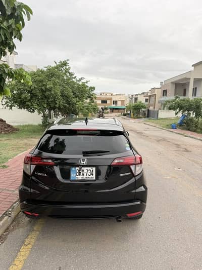 Honda Vezel 2016