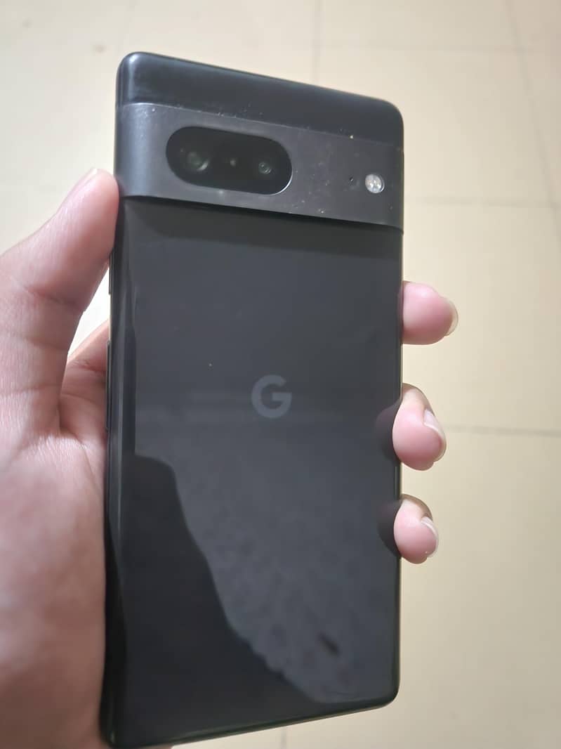 Google Pixel 7 4
