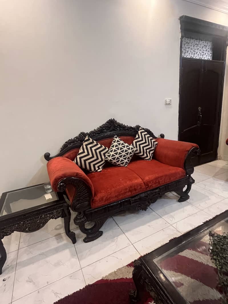 Sofa set with tables 2