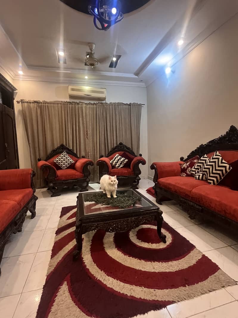 Sofa set with tables 6