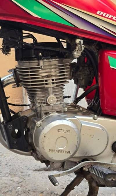 honda cg 125 bahtreen condetion me ha