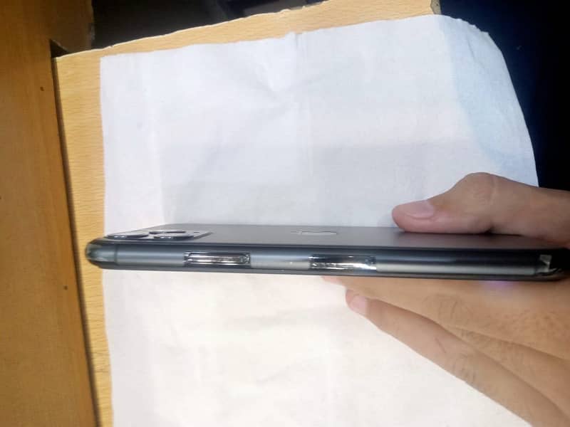 iphone 11 pro 3