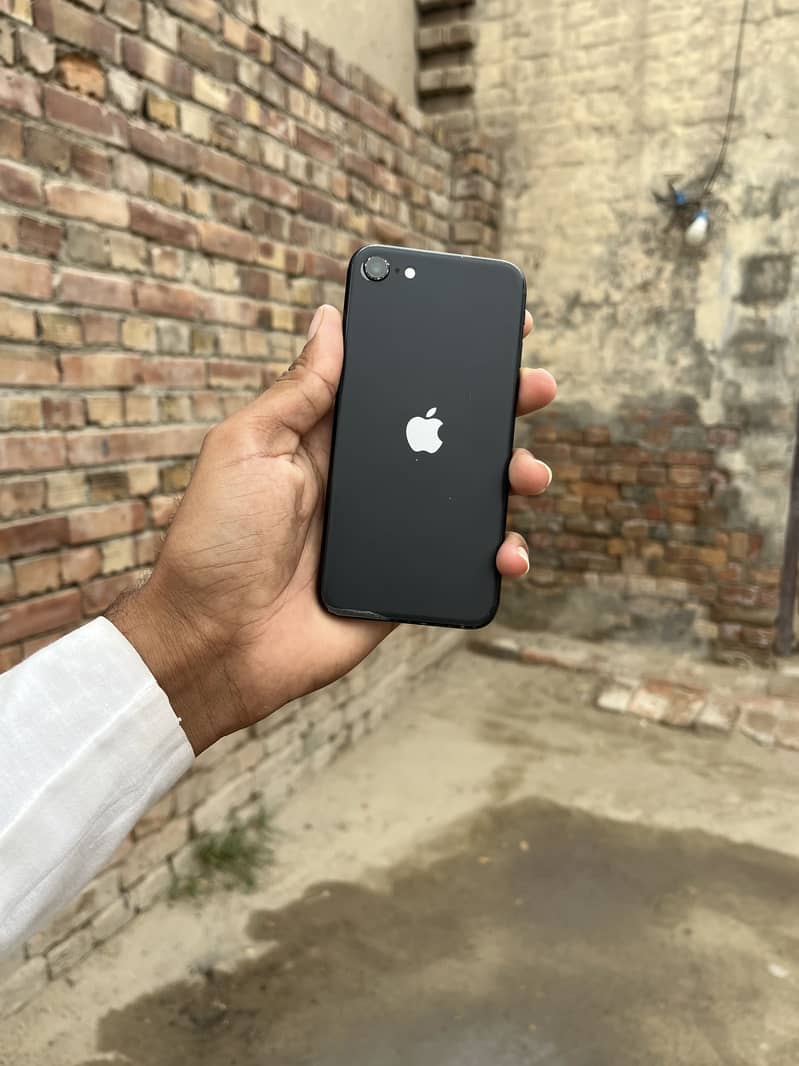Apple iPhone SE 0