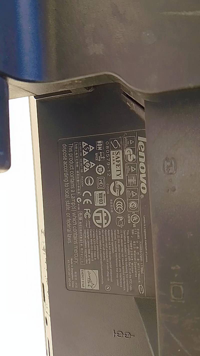 Lenovo computer LCD 3