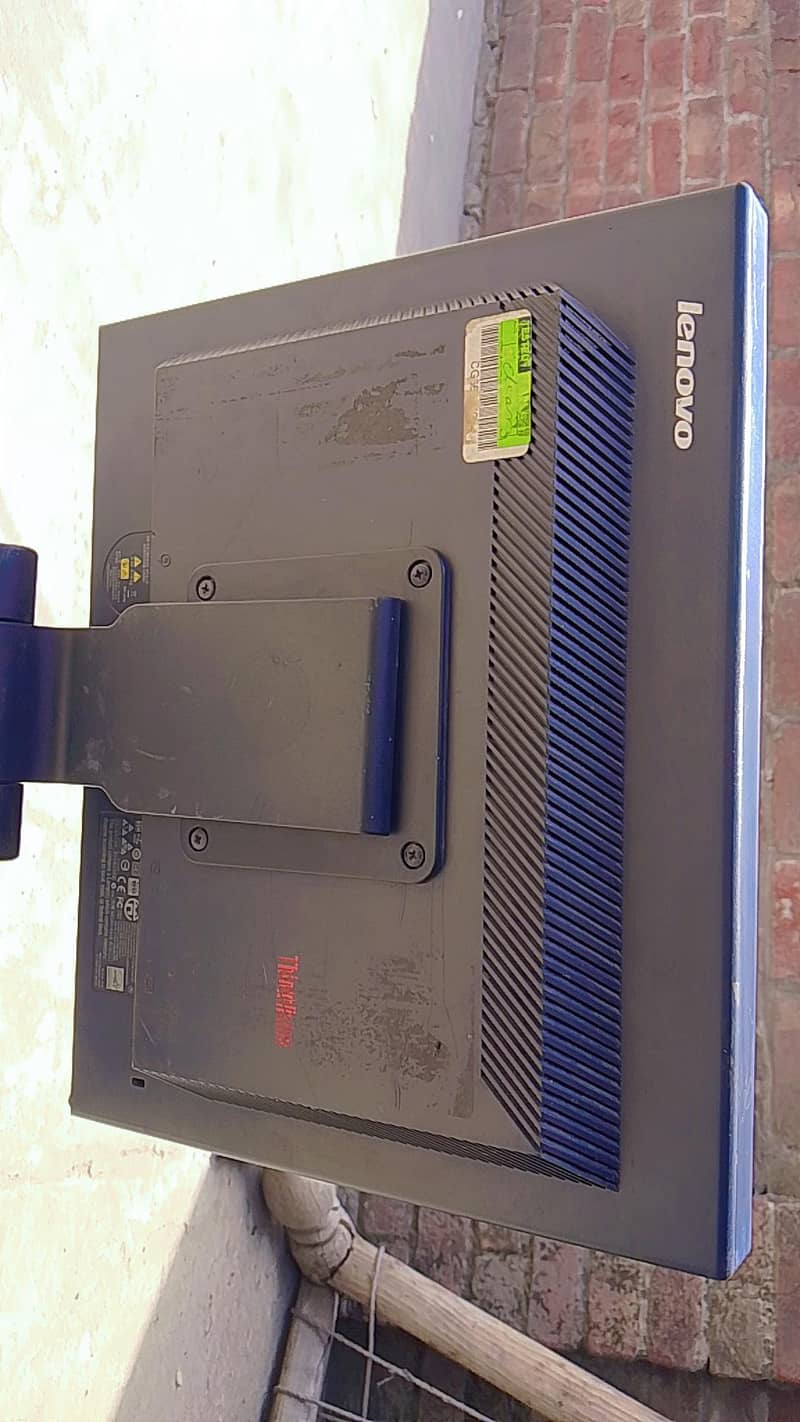 Lenovo computer LCD 4