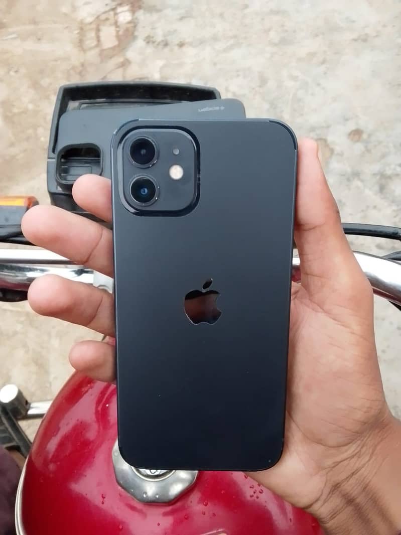 Apple iPhone 12 0