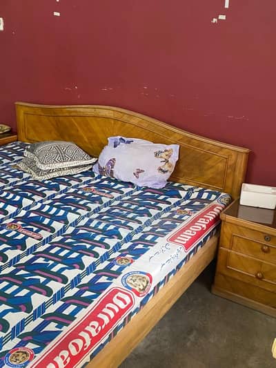 Bedroom set in very good condition