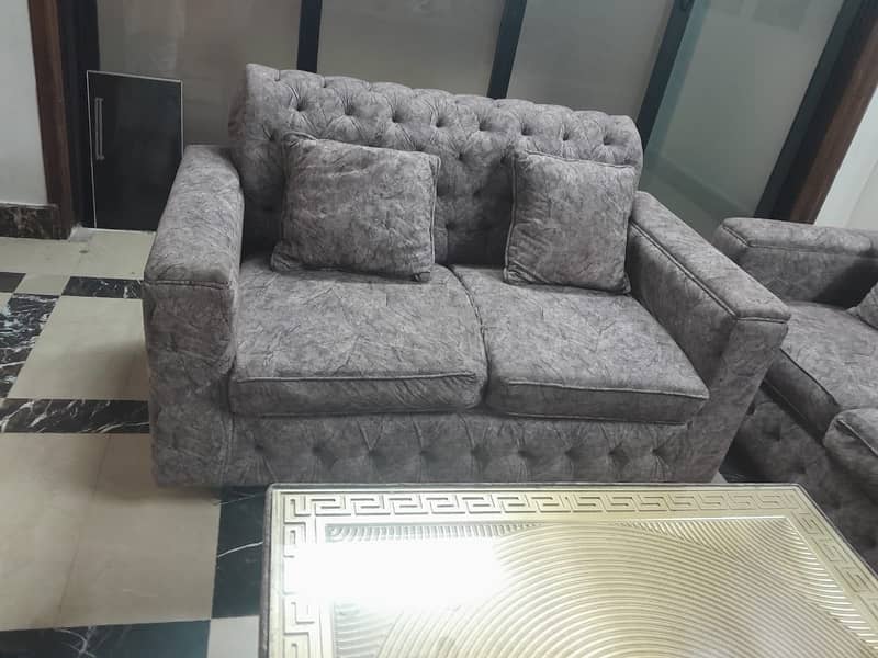 Sofa's and table 1