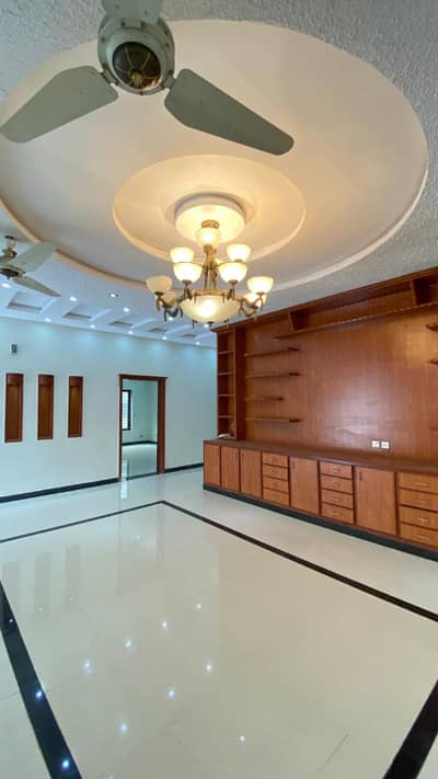 Portion Available For Rent. boring electricity and gas's