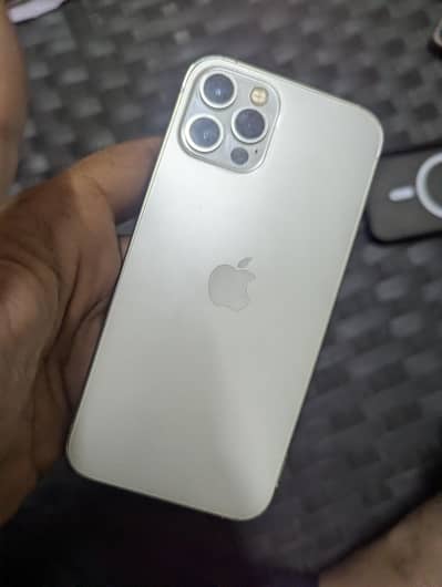 Apple iPhone 12 Pro