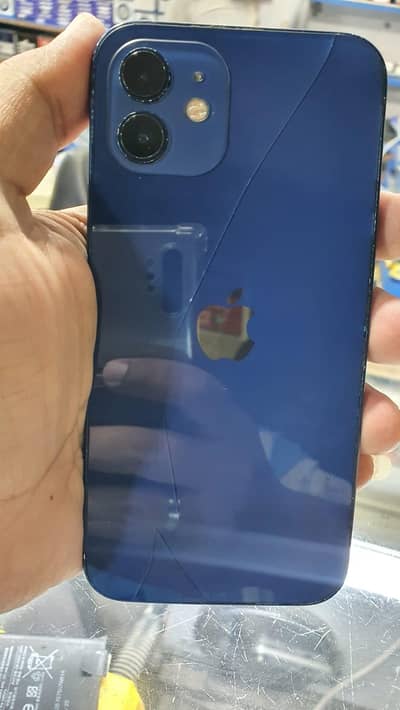 Apple iPhone 12