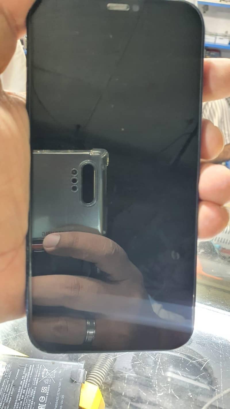 Apple iPhone 12 1