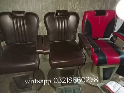 Beauty  Salon chairs for sale in Lahore. 1 year used only