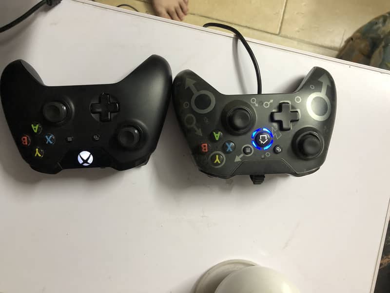 Xbox one / video game / game with controllers / playstation games 2