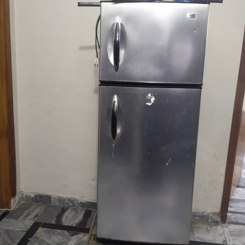 Refrigerator 0