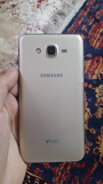 Samsung J7 Core 2/16 dual sim Pta approved 9/10 condition