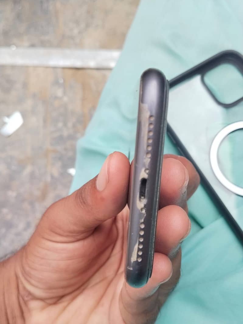 Apple iPhone 11 1