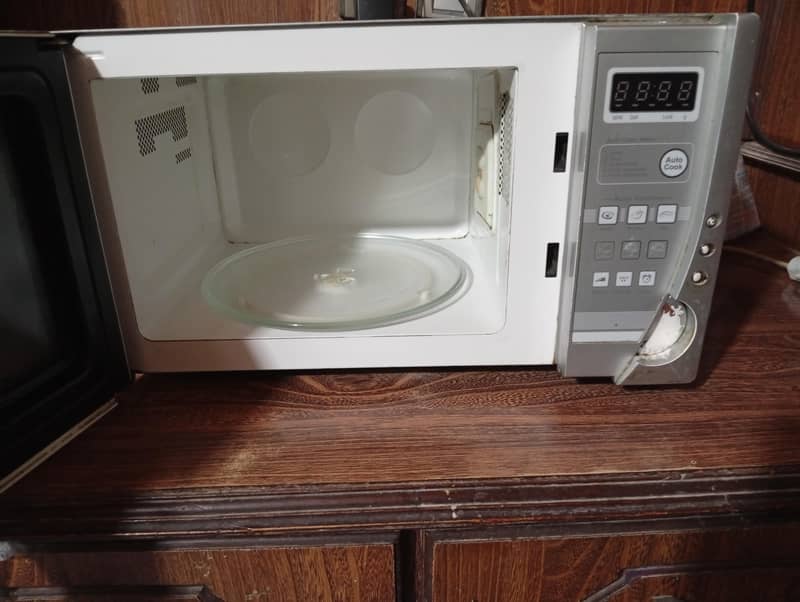 Dawlance oven 0