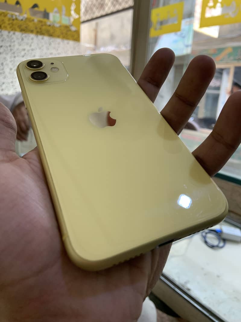 iPhone 11 5