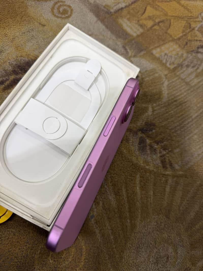 iPhone 16 0