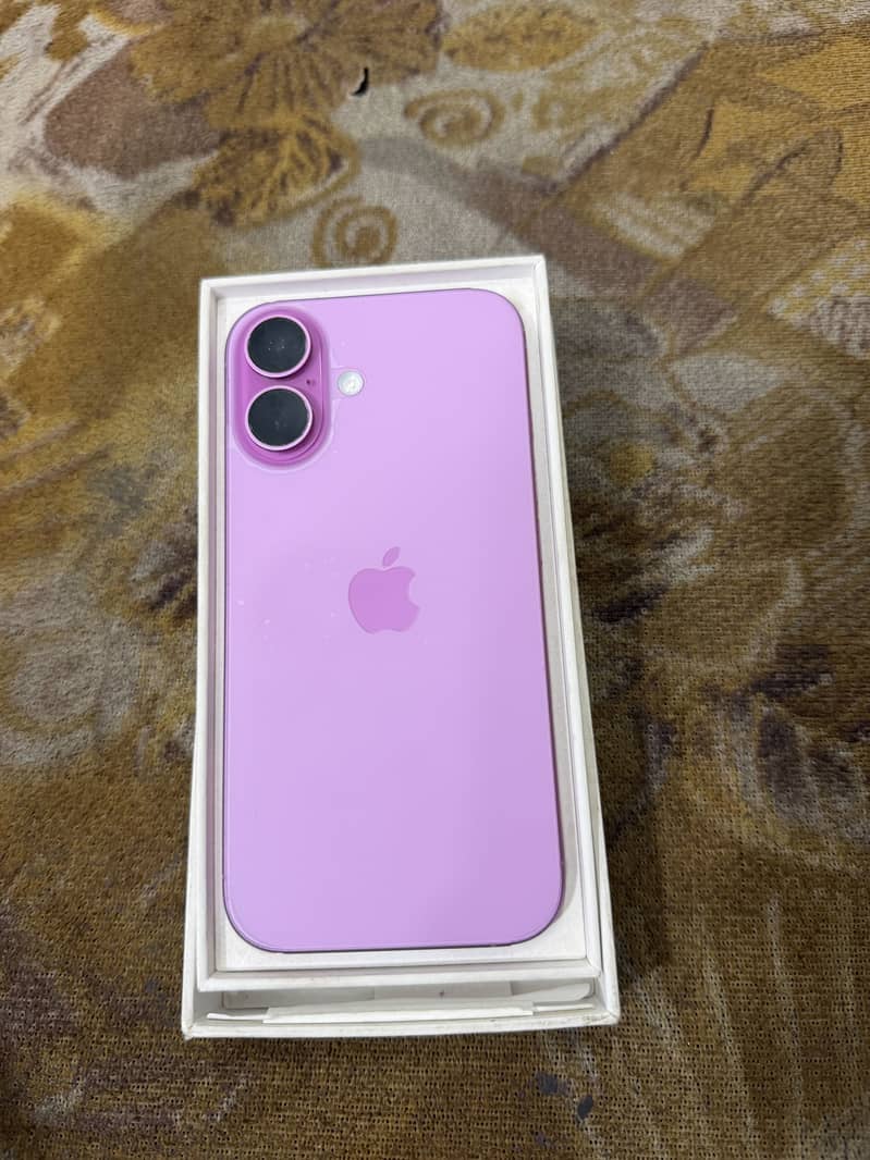iPhone 16 2