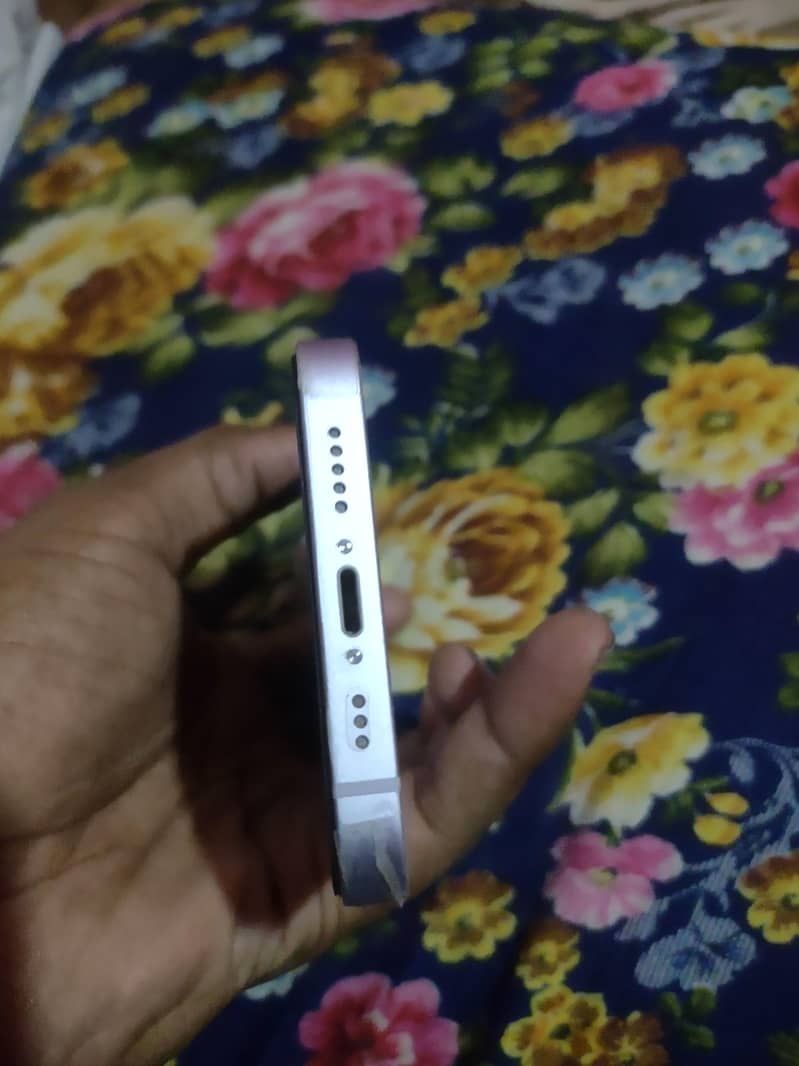 Apple iPhone 14 1