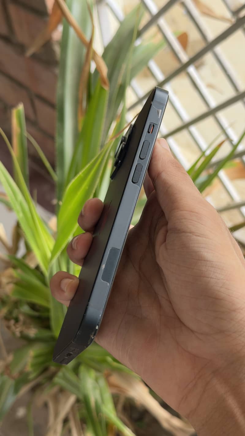 Apple iPhone 14 1