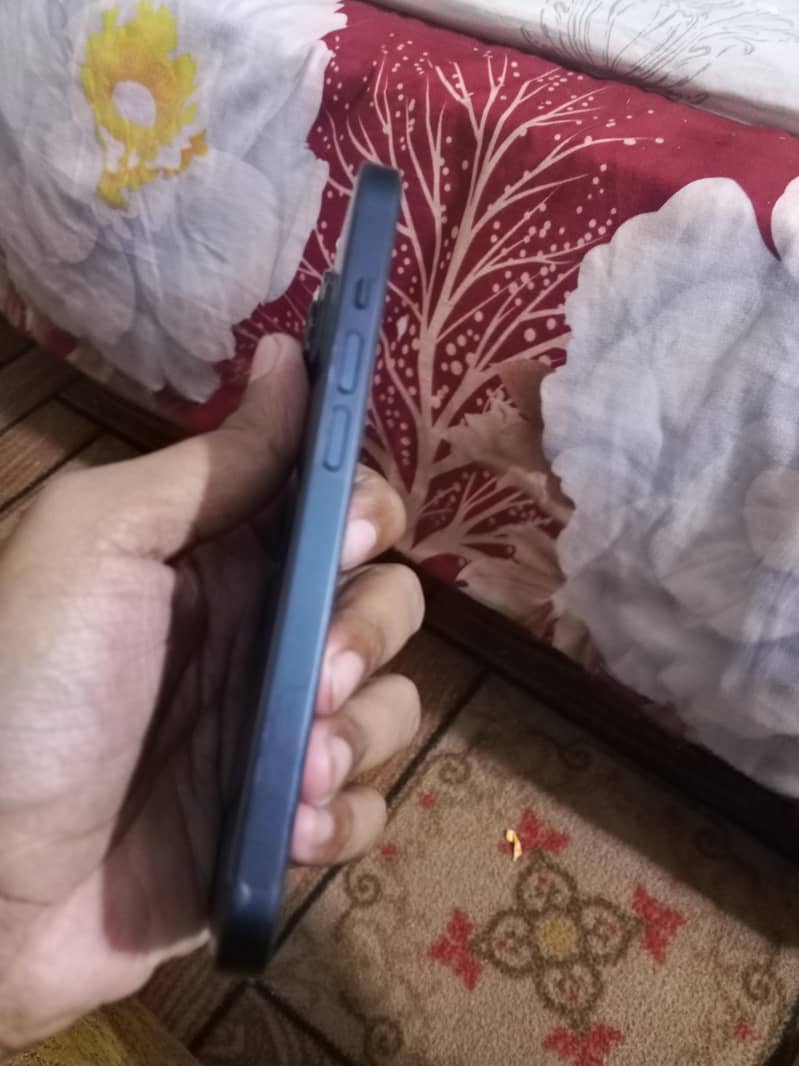 Apple iPhone 14 1