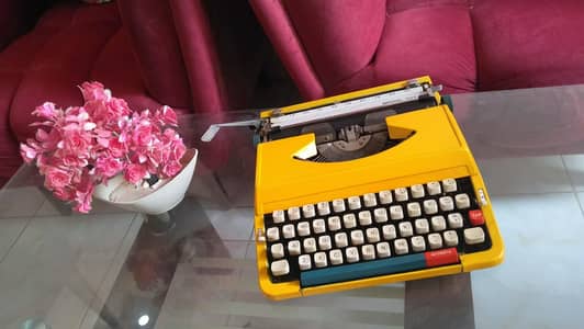 vintage imperial typewriter