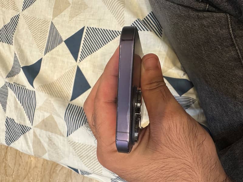 Apple iPhone 14 Pro Max 3
