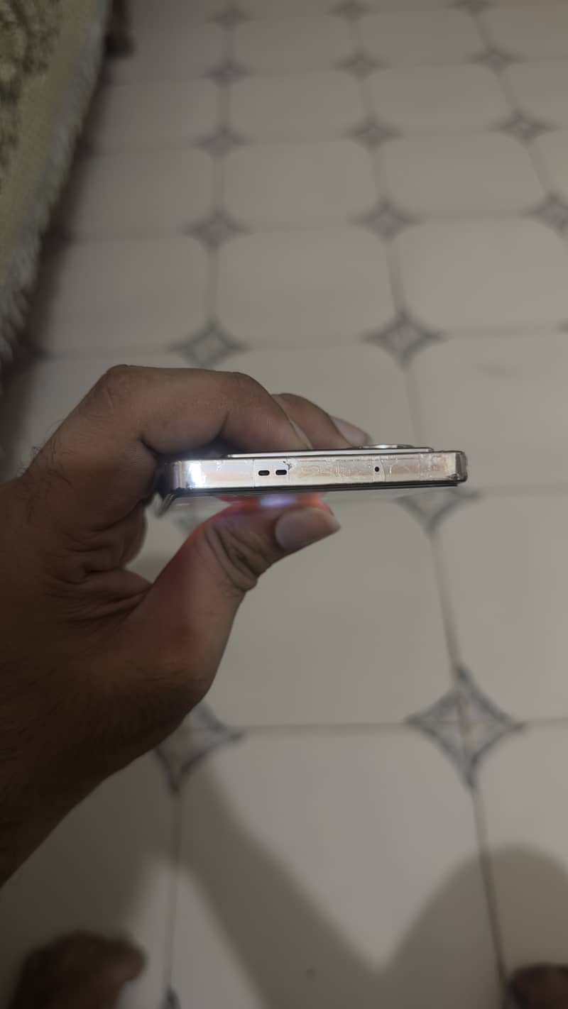 Infinix Note 40 4